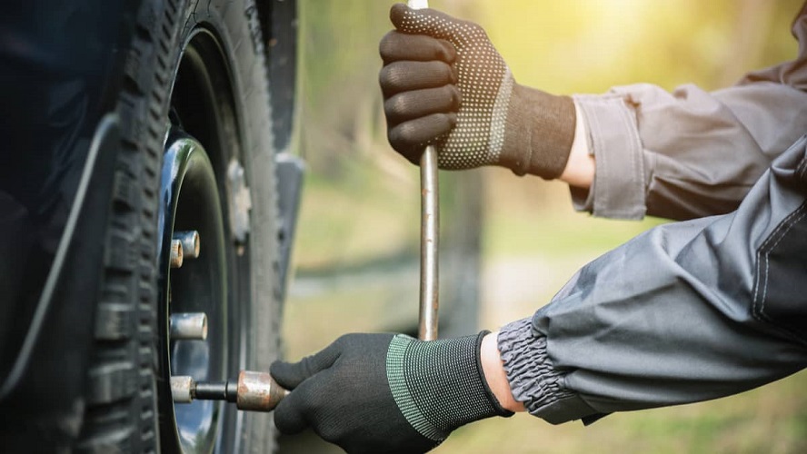 Comment retirer une roue coincée sur votre voiture ?