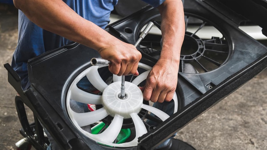 5 symptômes d’un mauvais ventilateur de condensateur de voiture