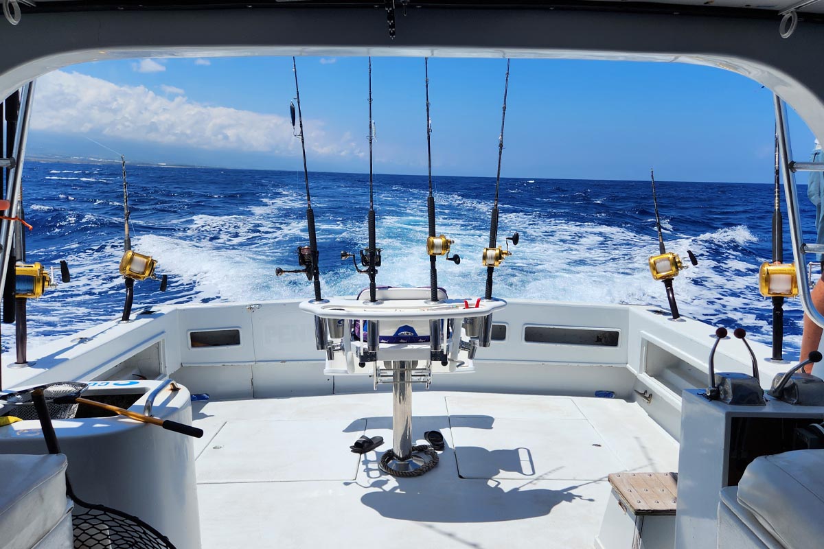 Unveiling the Titans of the Deep: Deep Sea Fishing Boats插图2
