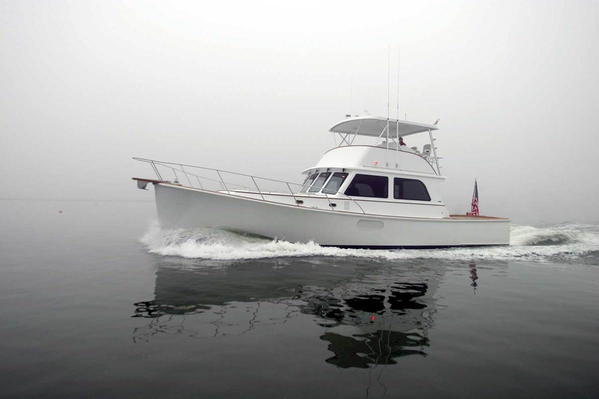 Navigating the Fog: Understanding Sound Signals for Powerboats插图2