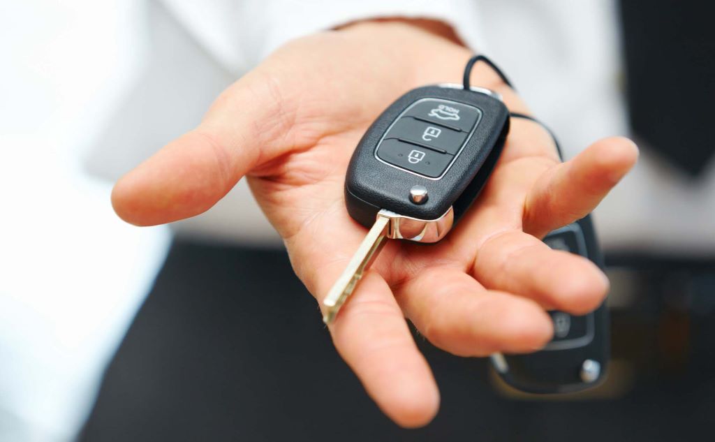 How to Start a Car Without a Key: Navigating Keyless Solutions插图4