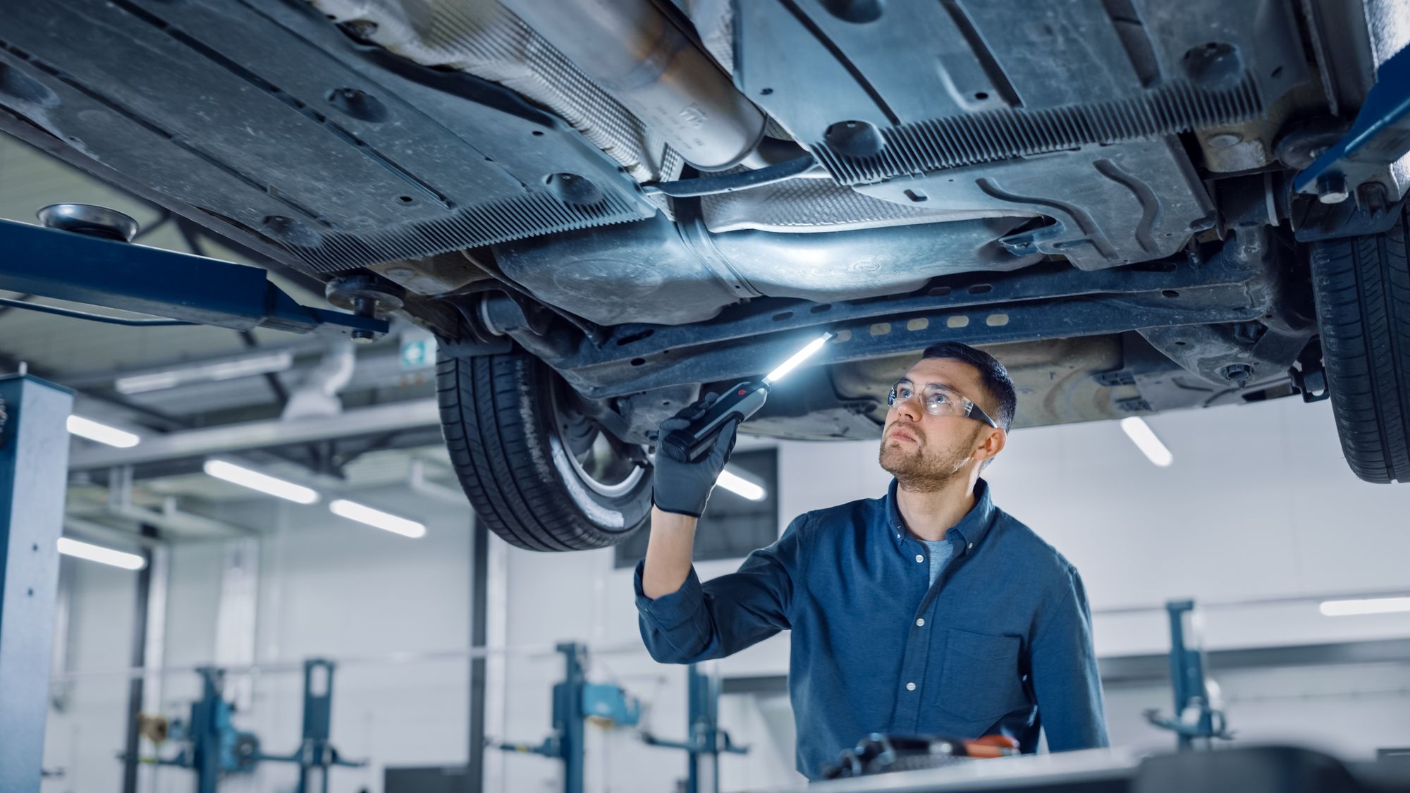 Engine Splash Guard: Protecting Your Vehicle’s Undercarriage from the Elements