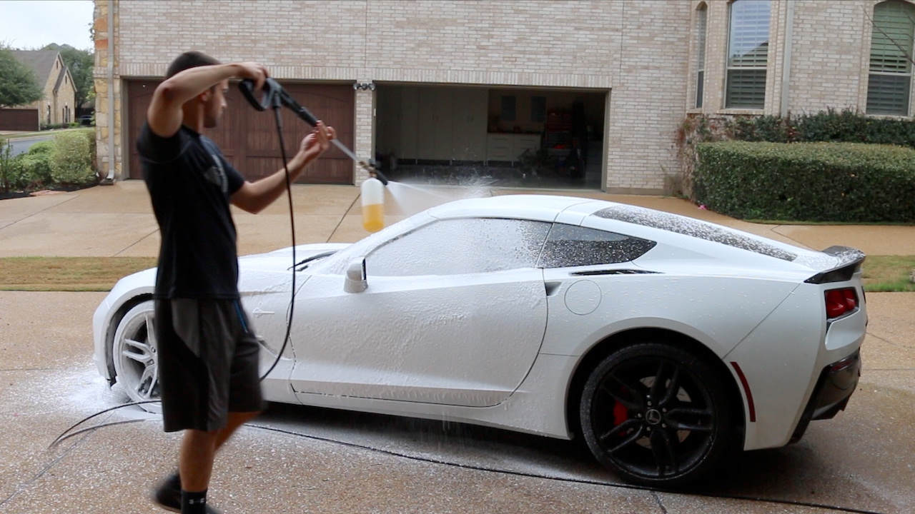 Pressure Washer Car Washing: Everything You Need to Know to Get a Showroom Shine插图3
