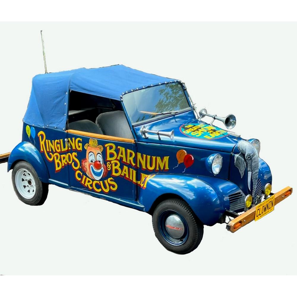 clown car