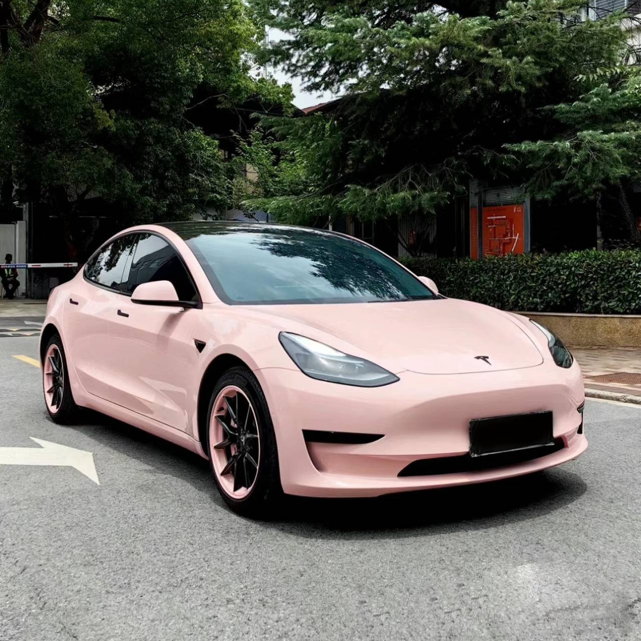 pink car