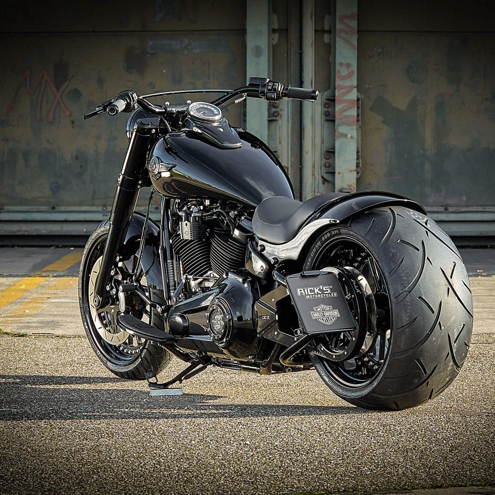 black motorcycle