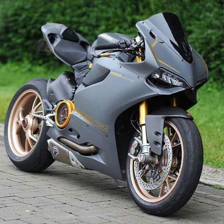 motorcycle fairing