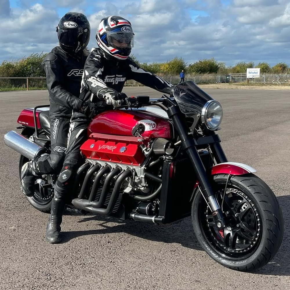 Viper Motorcycle: A Comprehensive Review of Features and Specs