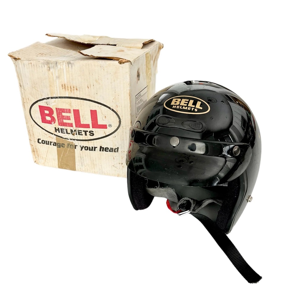 bell motorcycle helmet