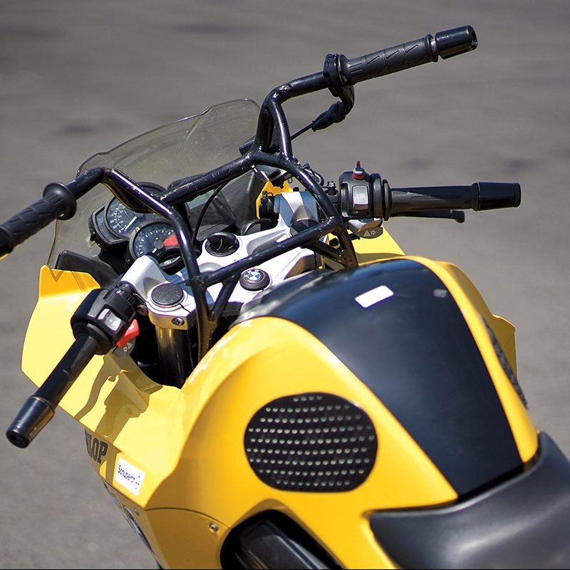 counter steering motorcycle