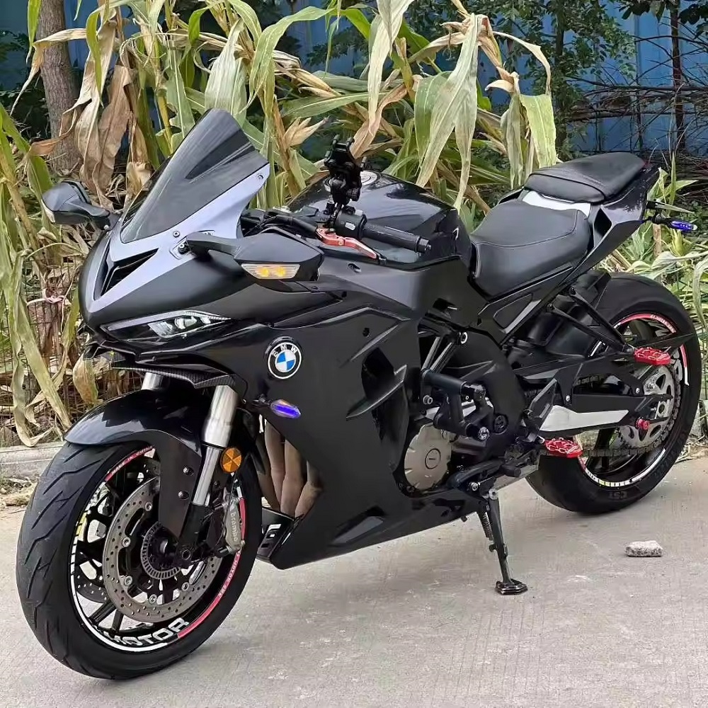 4 cylinder motorcycle