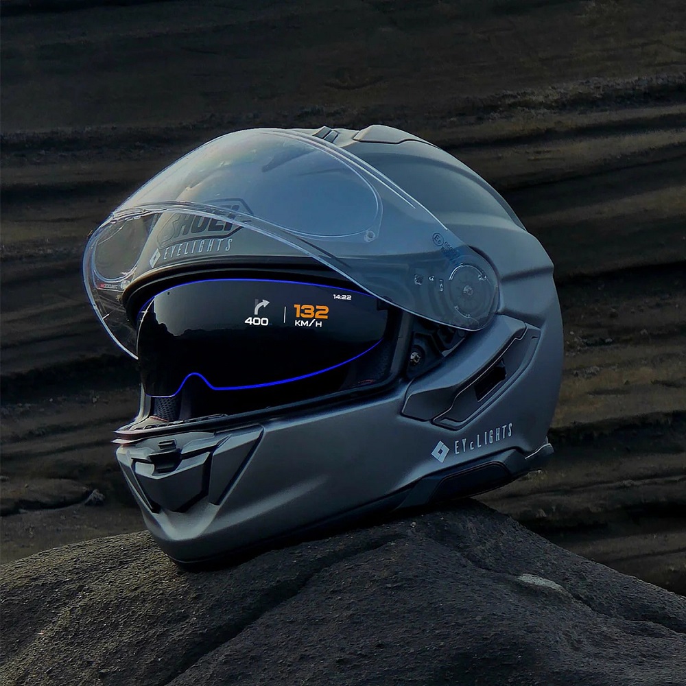 motorcycle helmet with hud