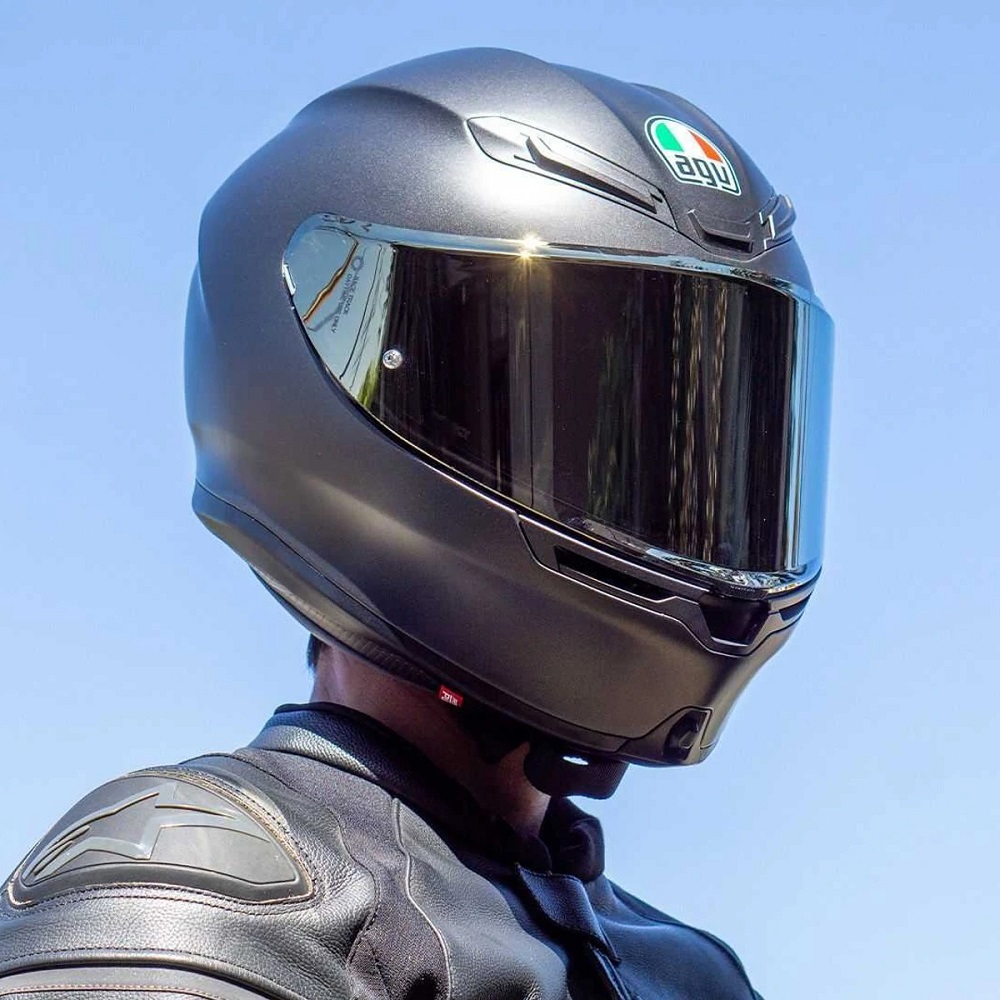 agv motorcycle helmet