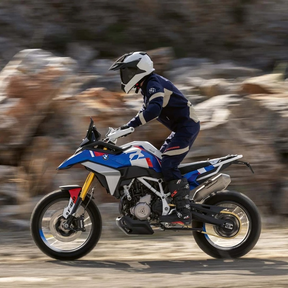 bmw sport touring motorcycle