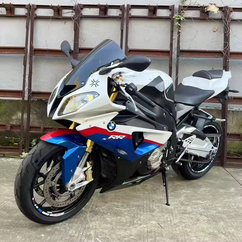 1000cc bmw motorcycle