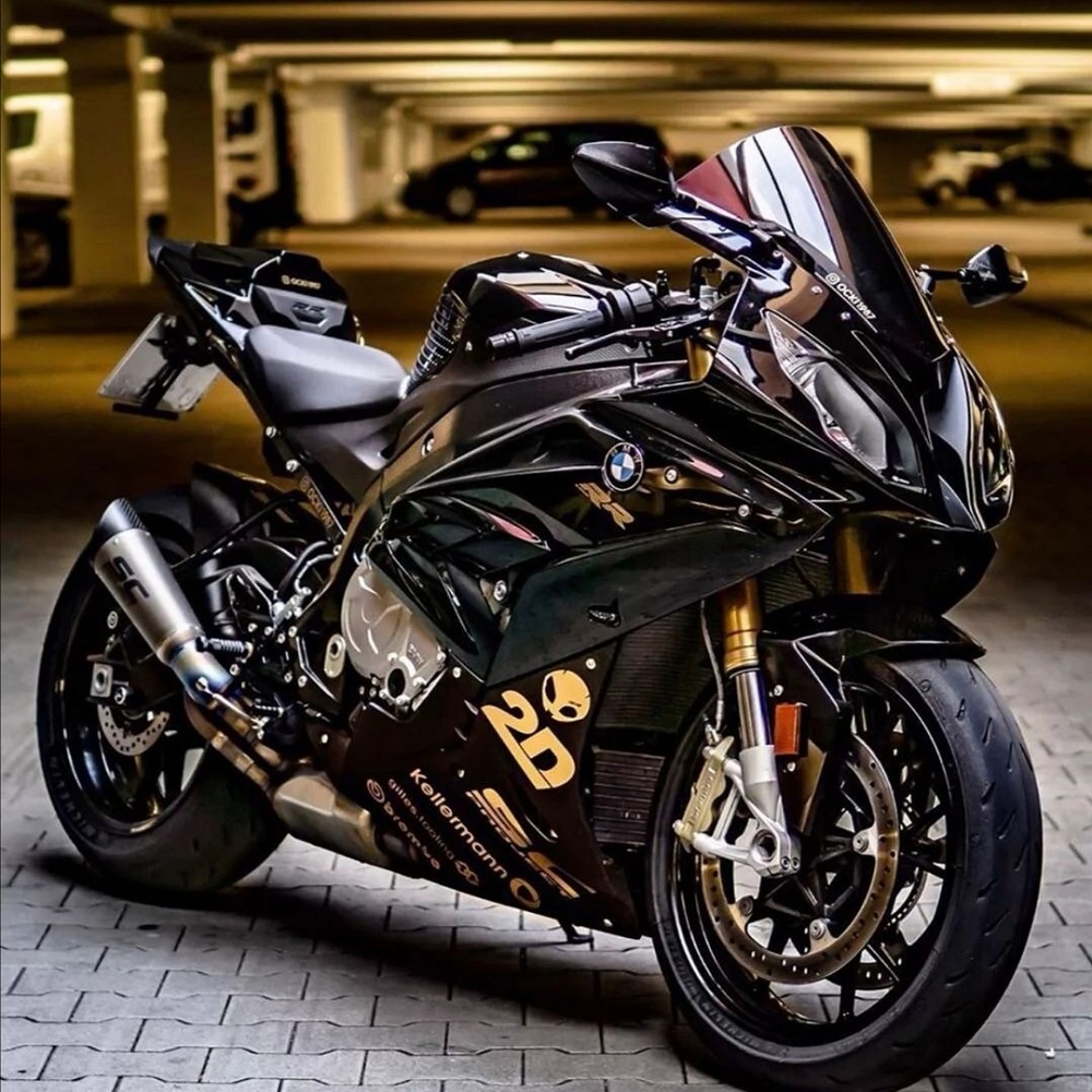 bmw sport touring motorcycle