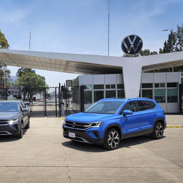 vw taos vs tiguan