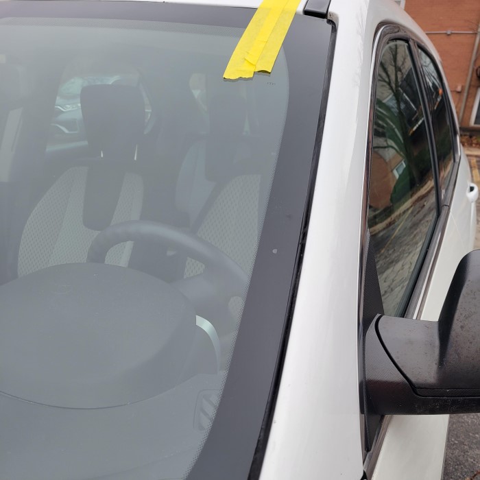 Windshield Seal Issues? Common Causes and Quick Fixes