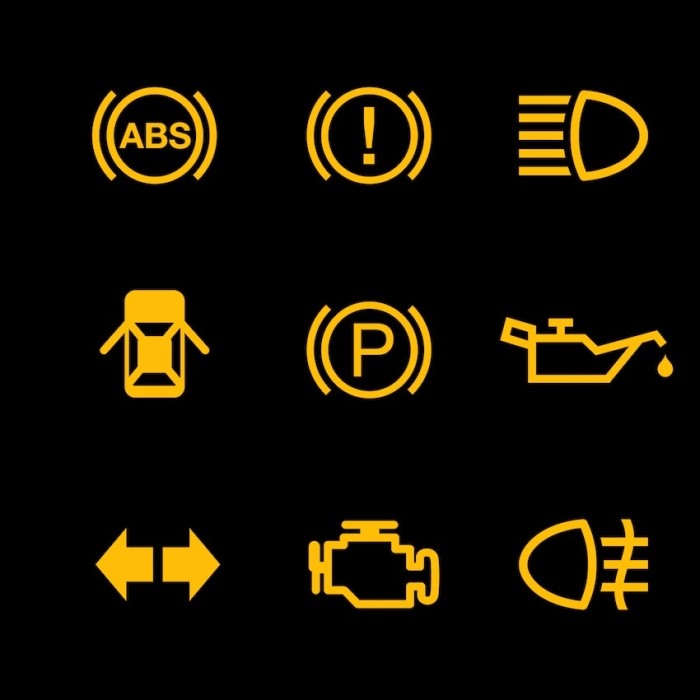 yellow car warning lights meaning