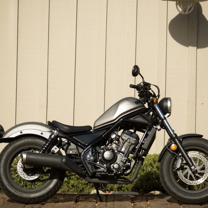 rebel 300 top speed