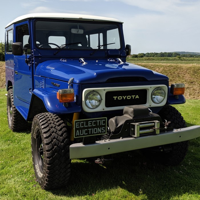 toyota land cruiser fj40