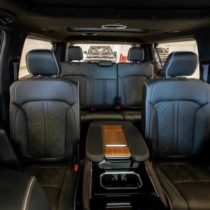 suv three rows of seats