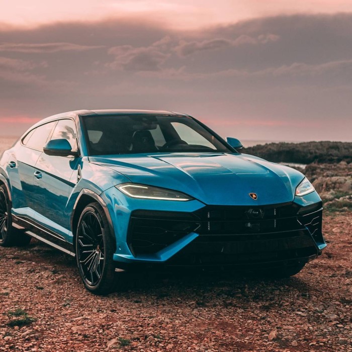lamborghini urus price