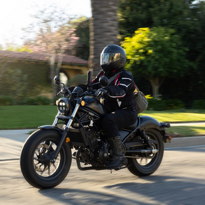 rebel 300 top speed