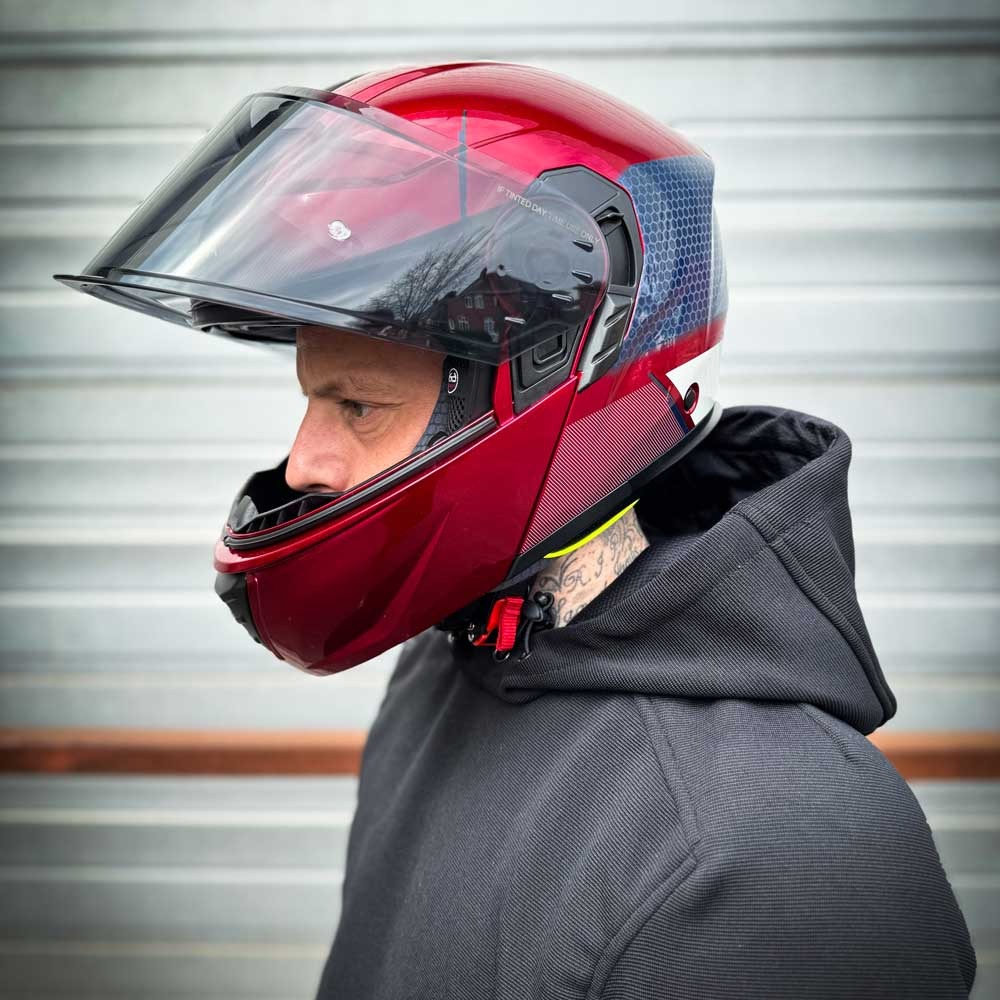Light Motorcycle Helmet: Top Features for a Comfortable Ride