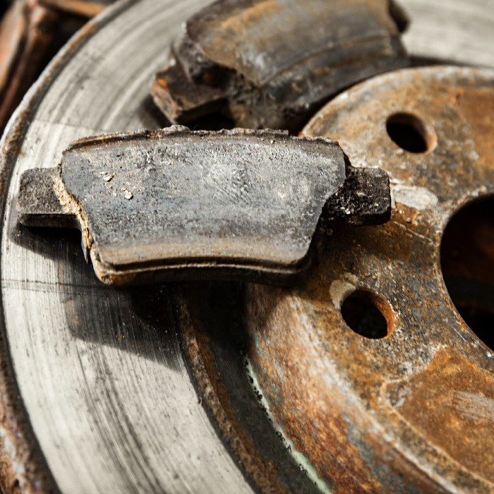 Brake Pads Car Guide: Types, Costs, and Replacement Tips