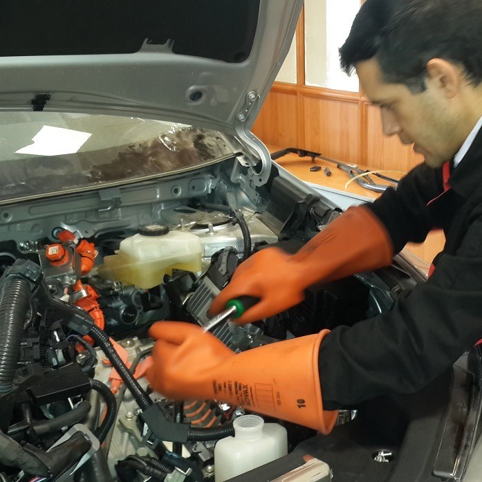 hybrid car maintenance