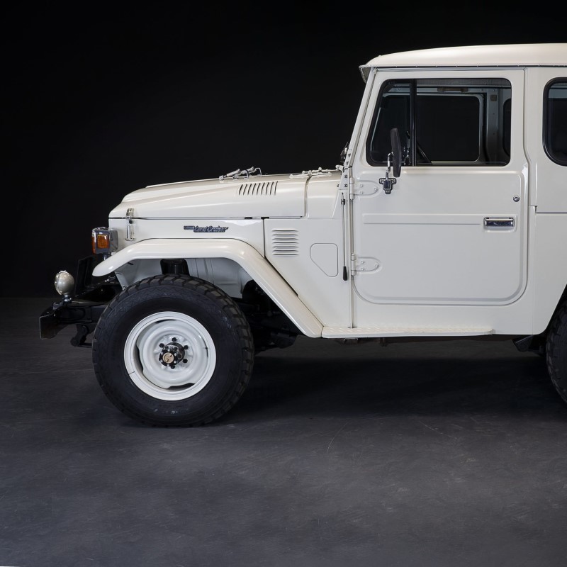 toyota land cruiser fj40