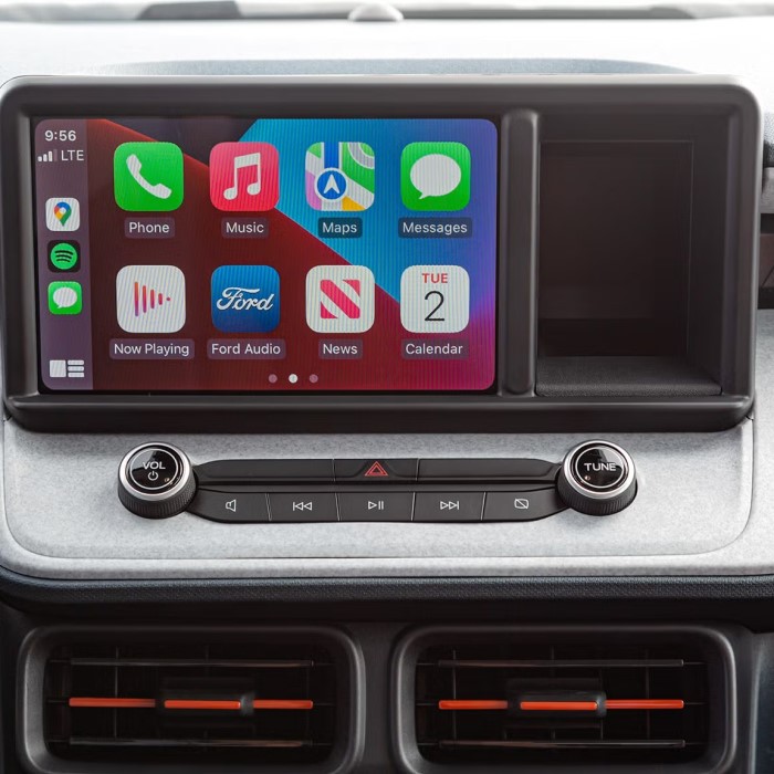 how to connect to apple carplay