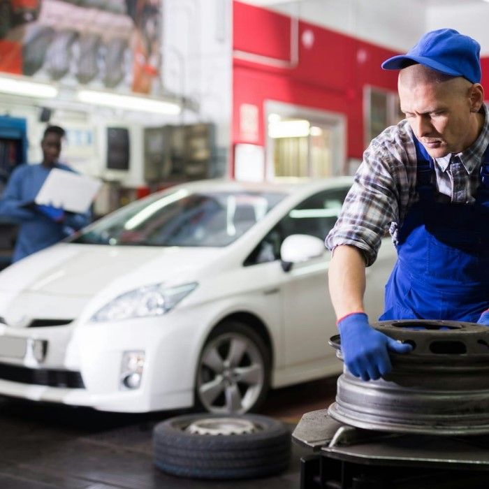 hybrid car maintenance