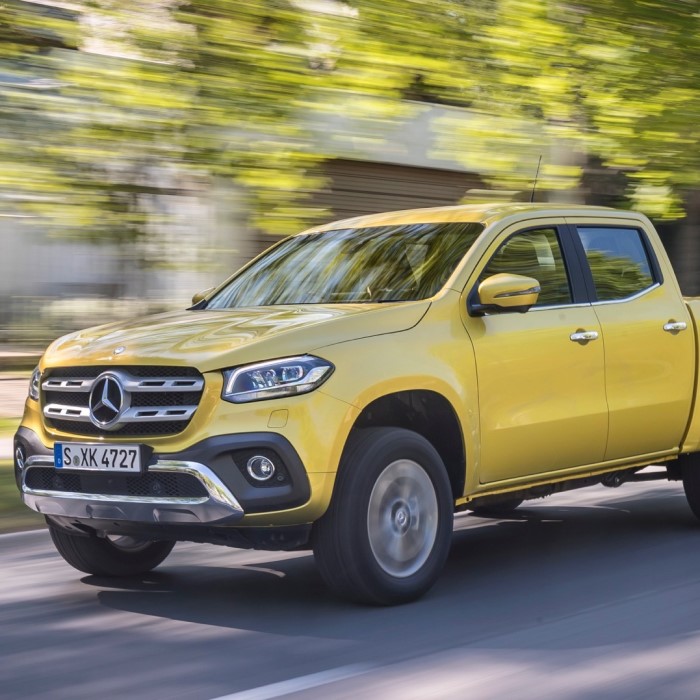 mercedes benz pickup truck