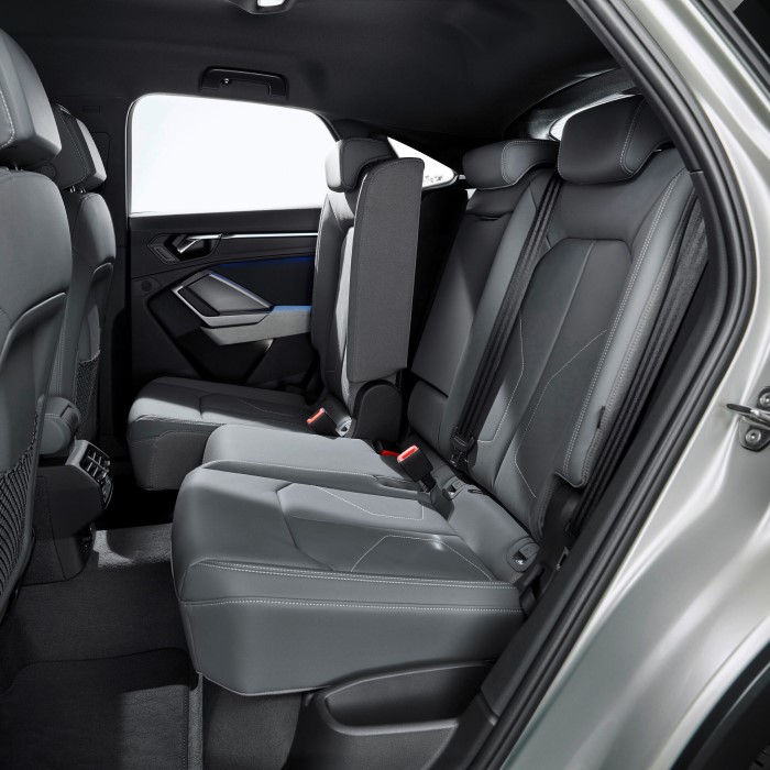 audi q3 interior