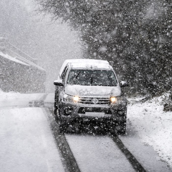 4 wheel drive vs awd