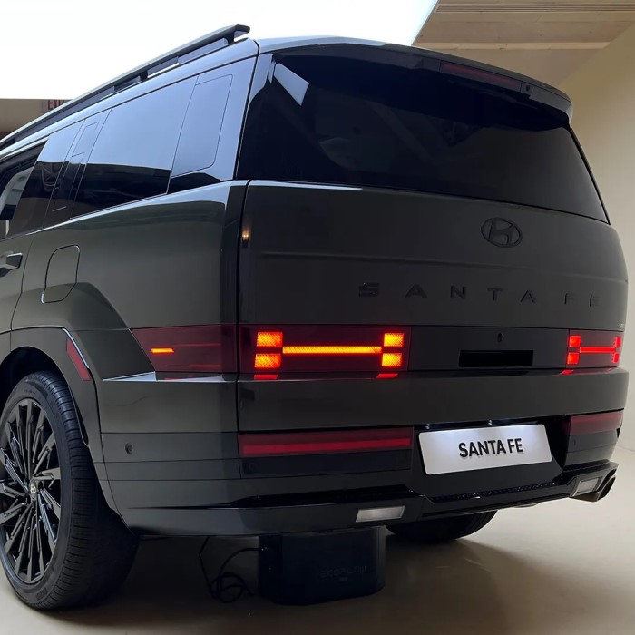 hyundai santa fe tail lights