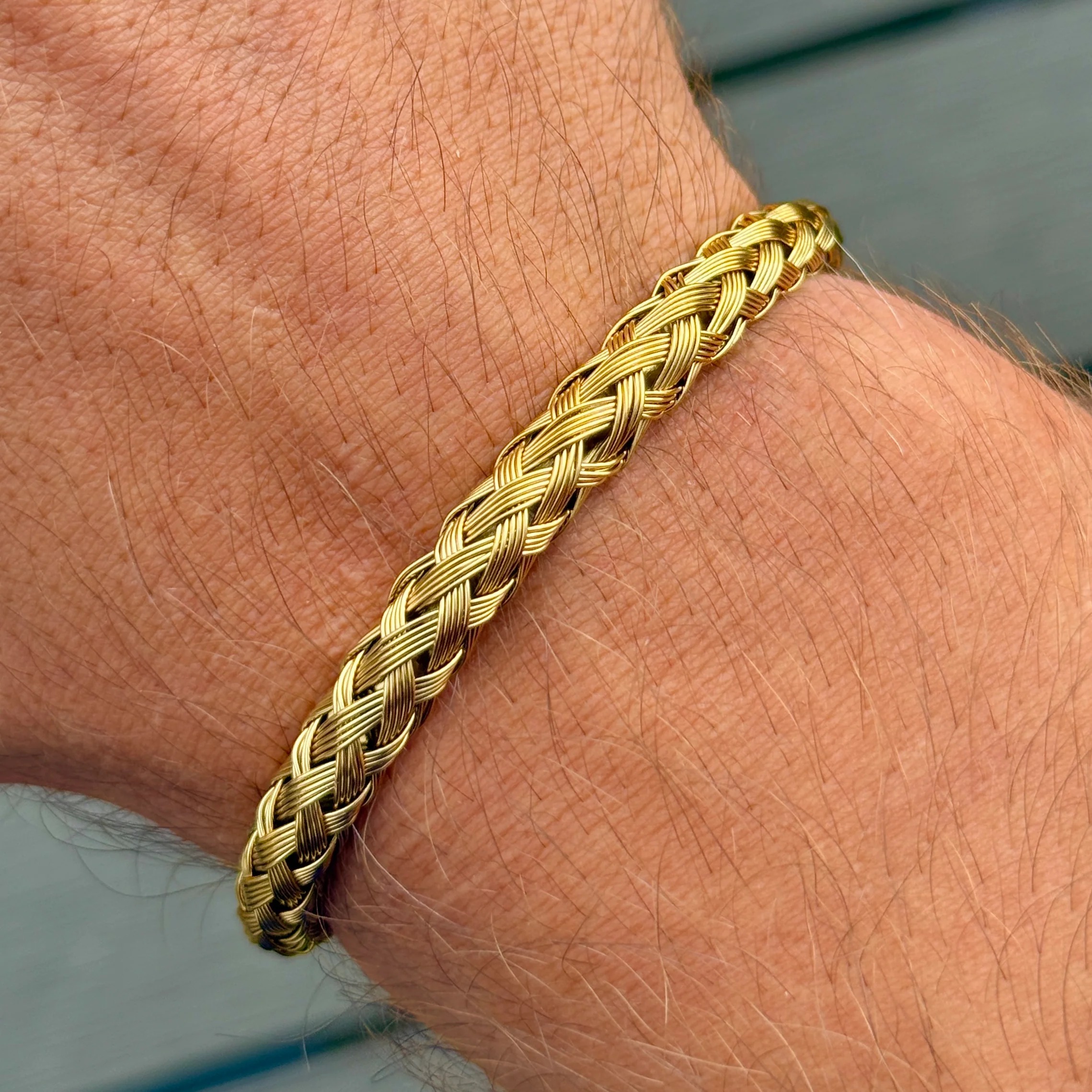 men gold bangle
