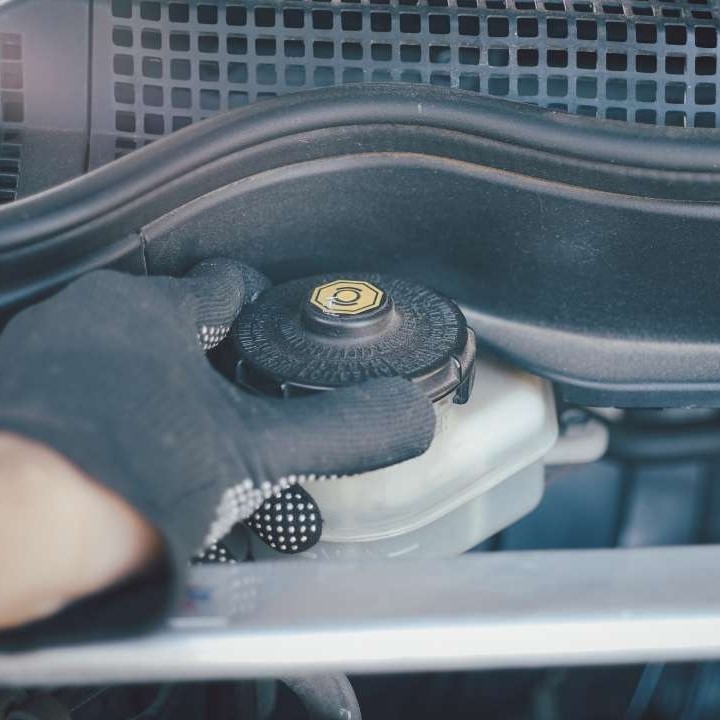 where does power steering fluid go