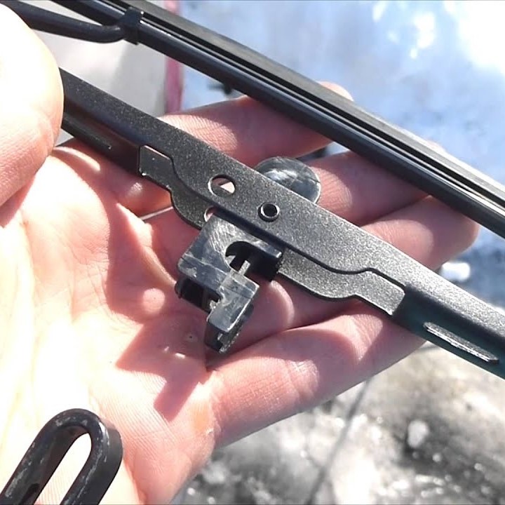 Step-by-Step Instructions to Change Wiper Blades Like a Pro