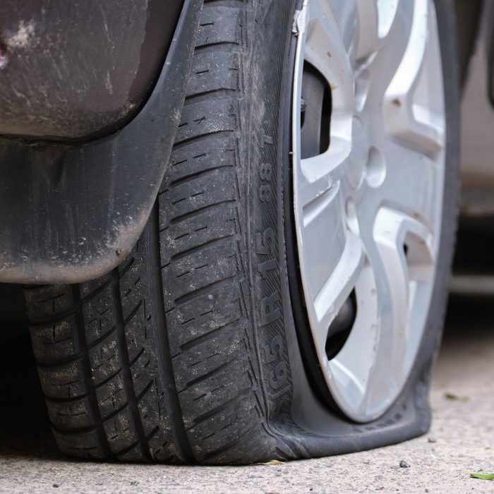can i drive on a flat tire