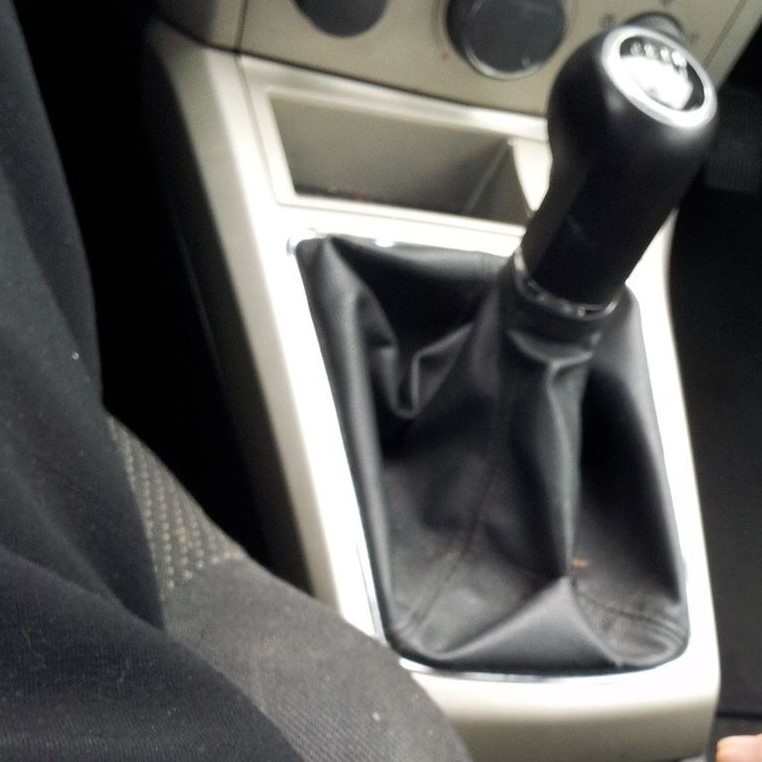 how to drive manual