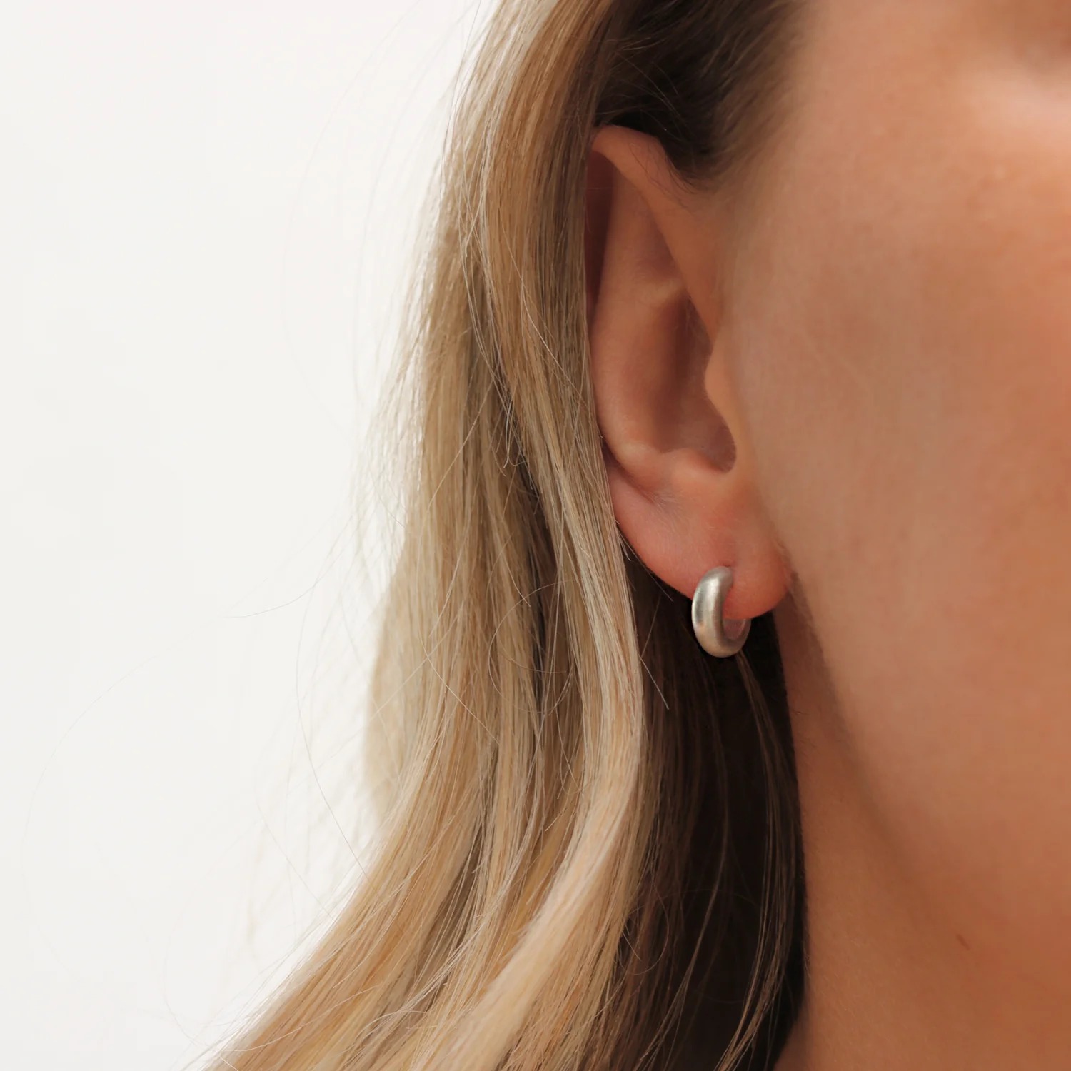 small silver hoop earrings