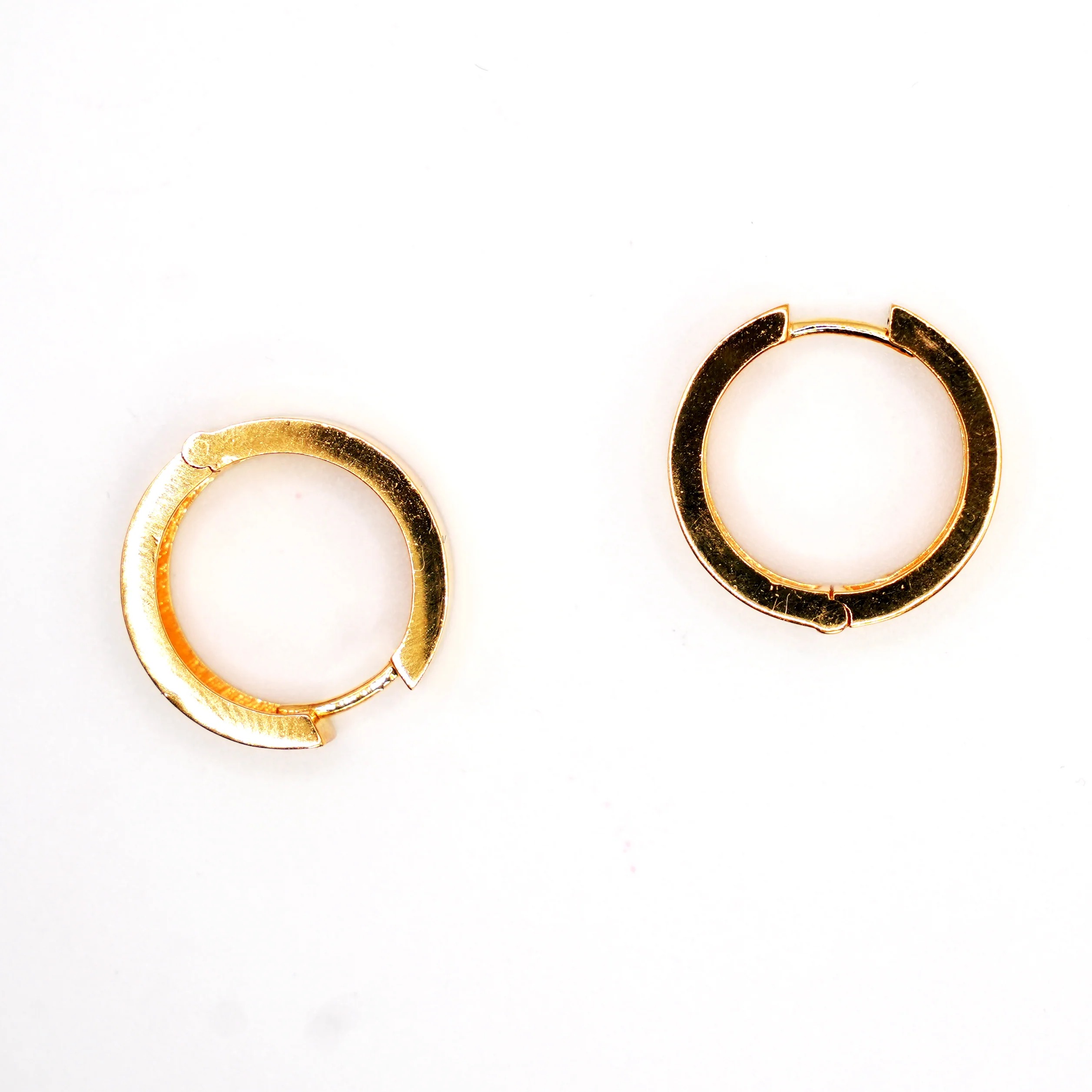 earrings gold