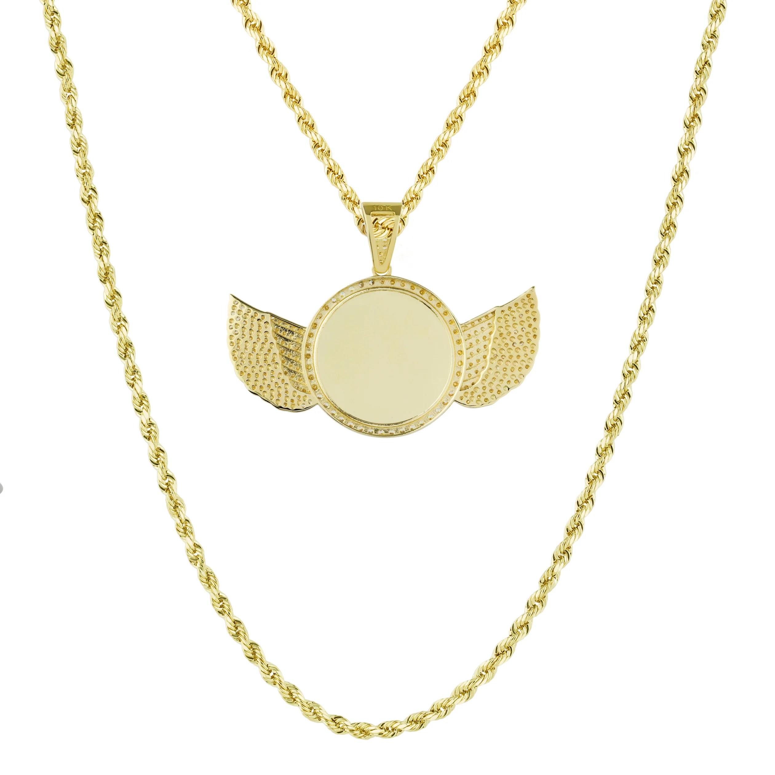 chain with pendant