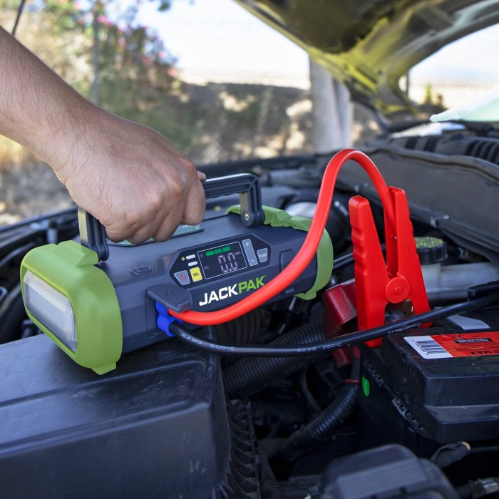 how long does it take for a car battery to die