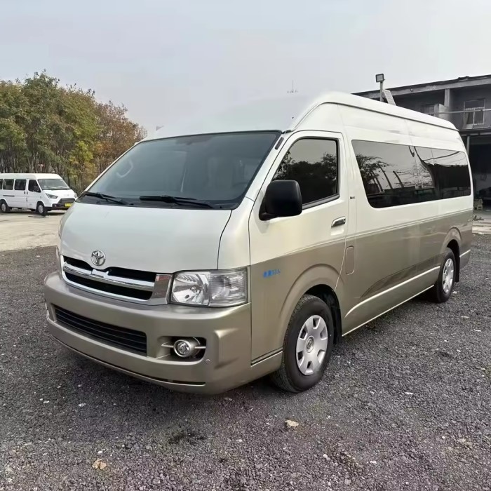 toyota cargo van