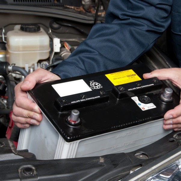 how to check car battery