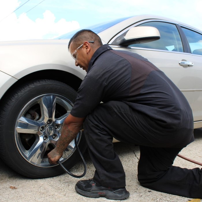 can i drive on a flat tire